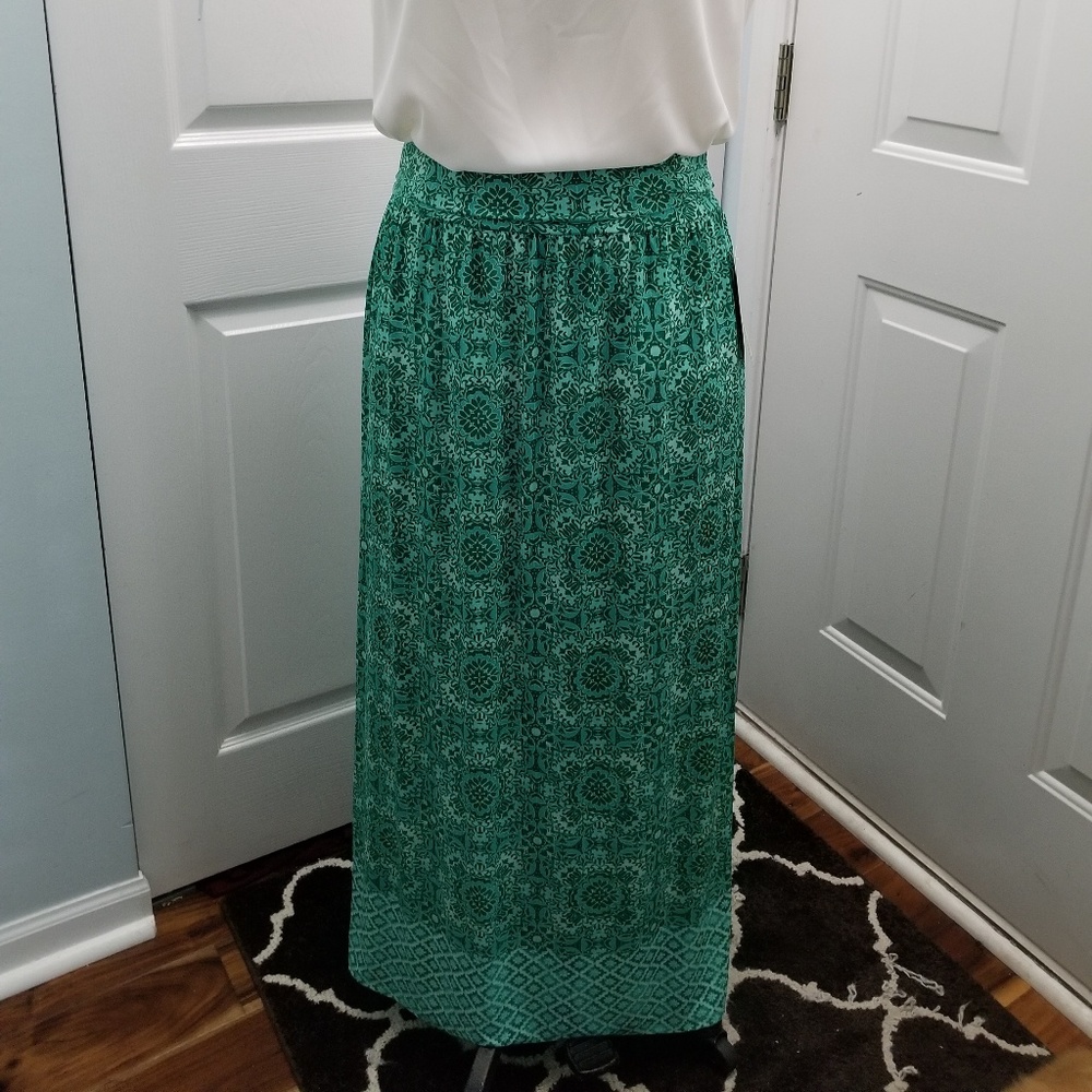 long skirt